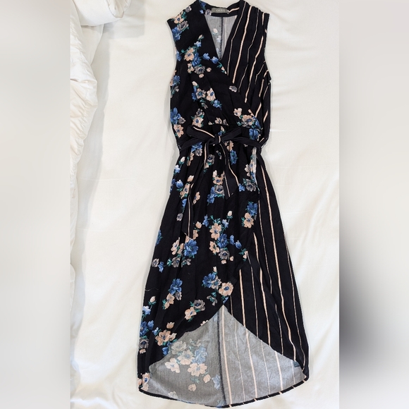 Oasis Dresses & Skirts - Oasis Mixed Floral & Stripe Wrap Midi Tie Waist Dress, Size 6